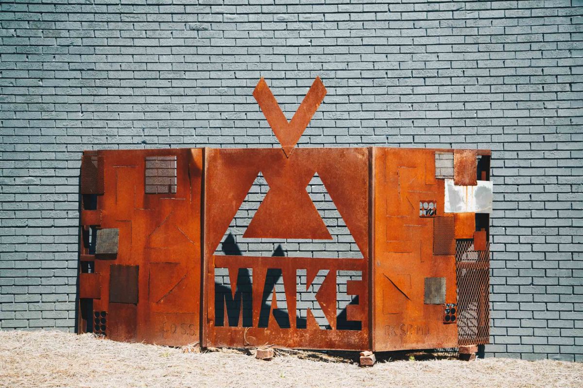 MAKEbhm Art Class and Studio