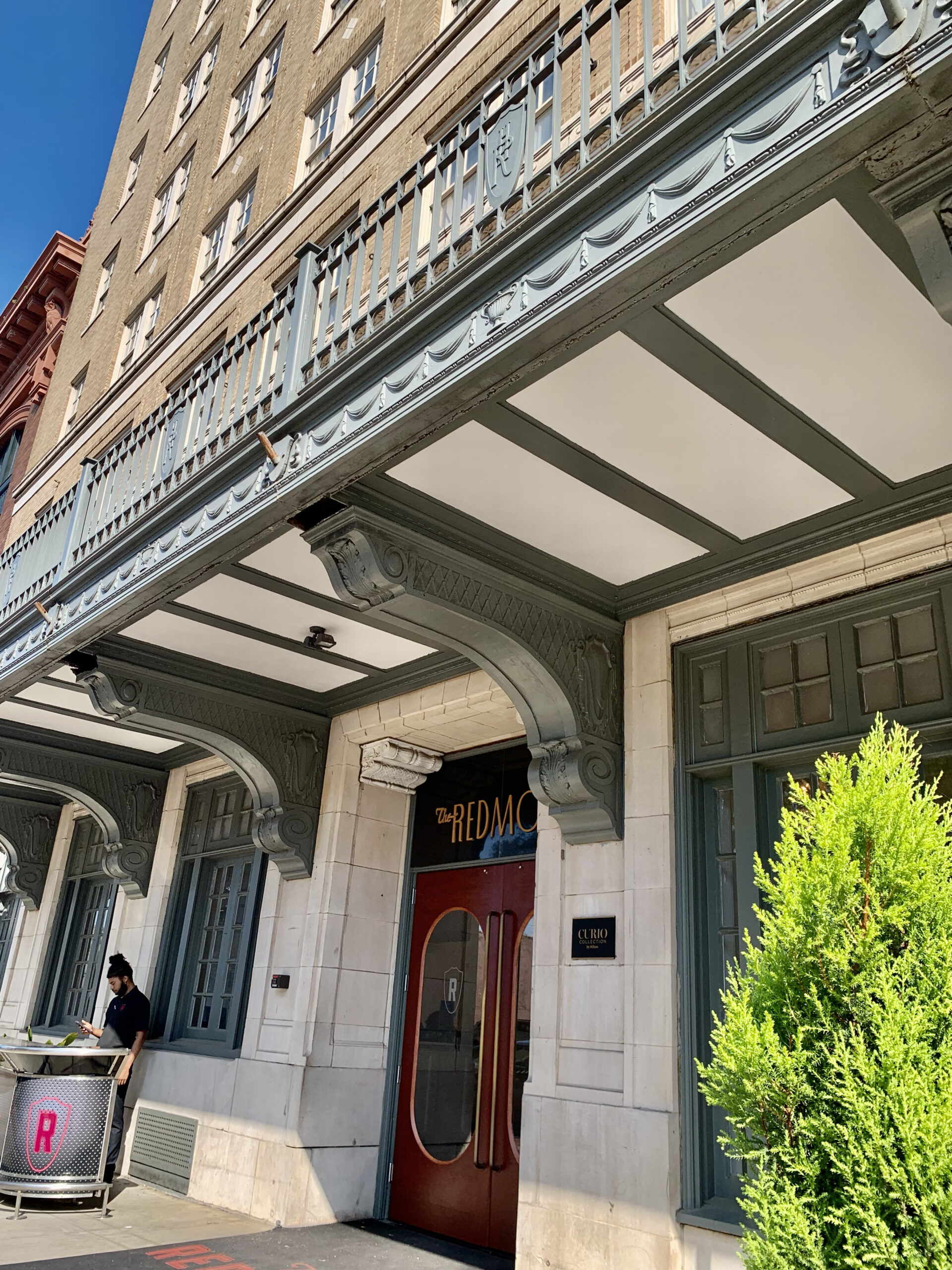 Redmont Hotel entry