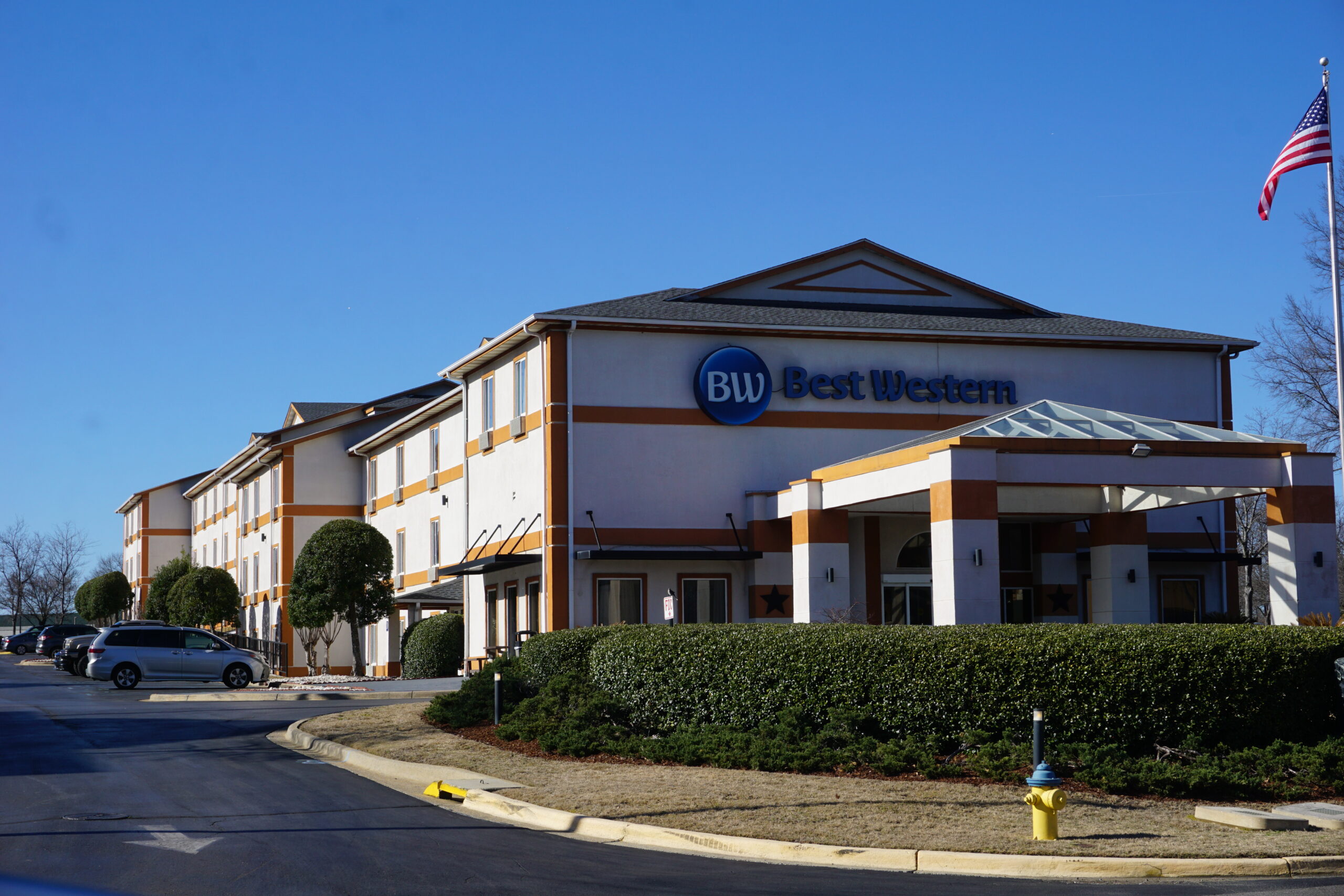 Best Western Carlton Suites