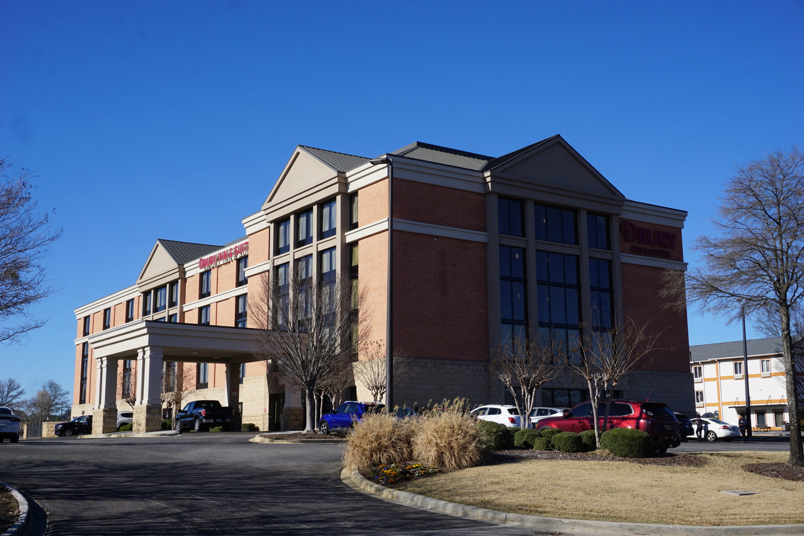 Drury Inn & Suites Lakeshore Drive